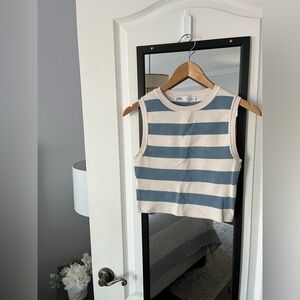 Zara blue and cream crop top